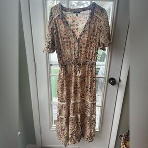 Cassee's Floral Print Midi Dress